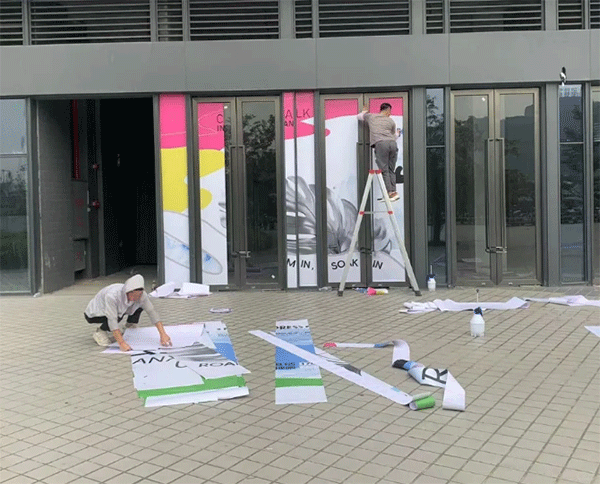 成都廣告噴繪怎么制作？噴繪制作流程有哪些內(nèi)容呢？