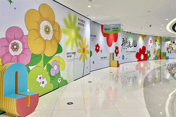 成都室外噴繪和室內(nèi)噴繪有什么區(qū)別？?jī)r(jià)格是多少？